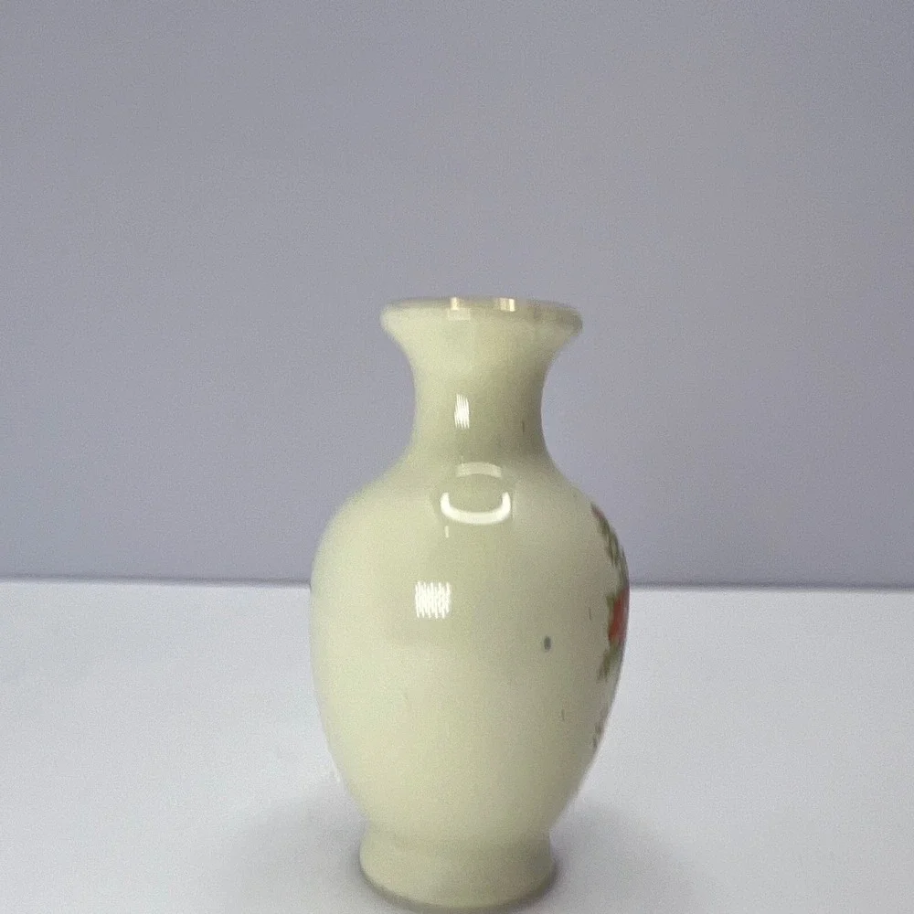 Vintage Bud Vase Pheasant Floral Gold Trim Chinoiserie Decor Grandmillennial